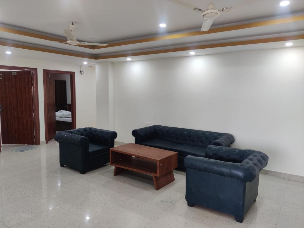 Hotel Haren Grand Guwahati Esterno foto