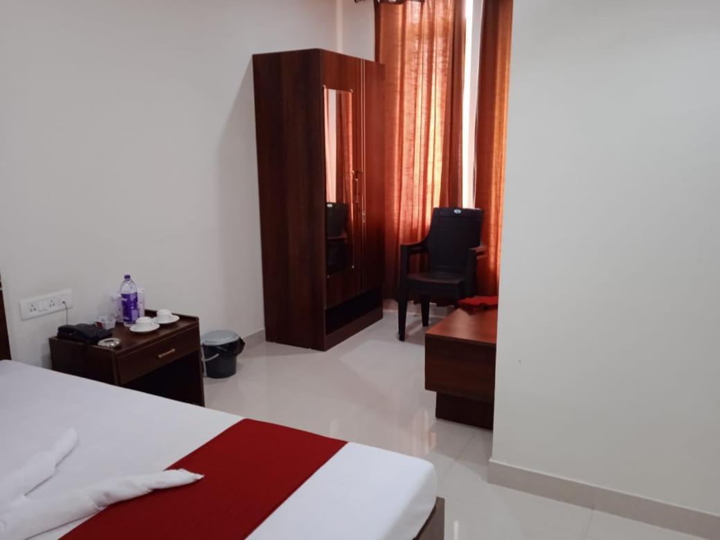 Hotel Haren Grand Guwahati Esterno foto