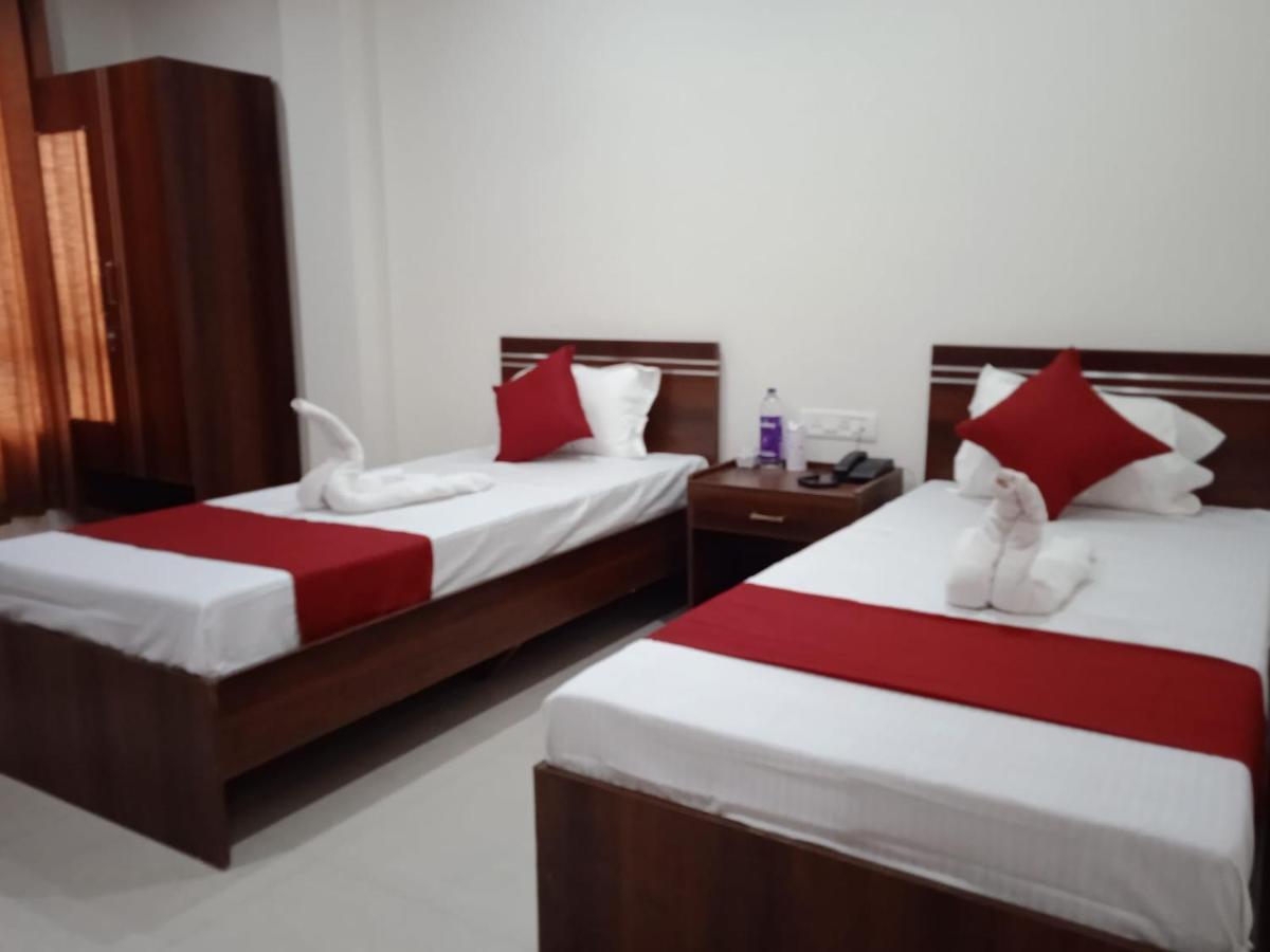 Hotel Haren Grand Guwahati Esterno foto